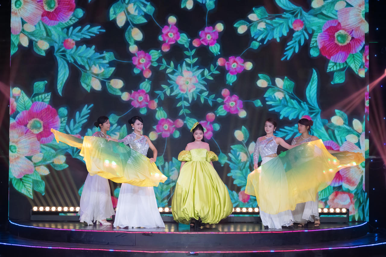 Mỗi chương tr&igrave;nh l&agrave; một c&acirc;u chuyện ri&ecirc;ng, nơi c&aacute;c t&agrave;i năng nh&iacute; được thể hiện c&aacute; t&iacute;nh, bản lĩnh v&agrave; t&igrave;nh y&ecirc;u nghệ thuật. (Ảnh: K. Thuận)