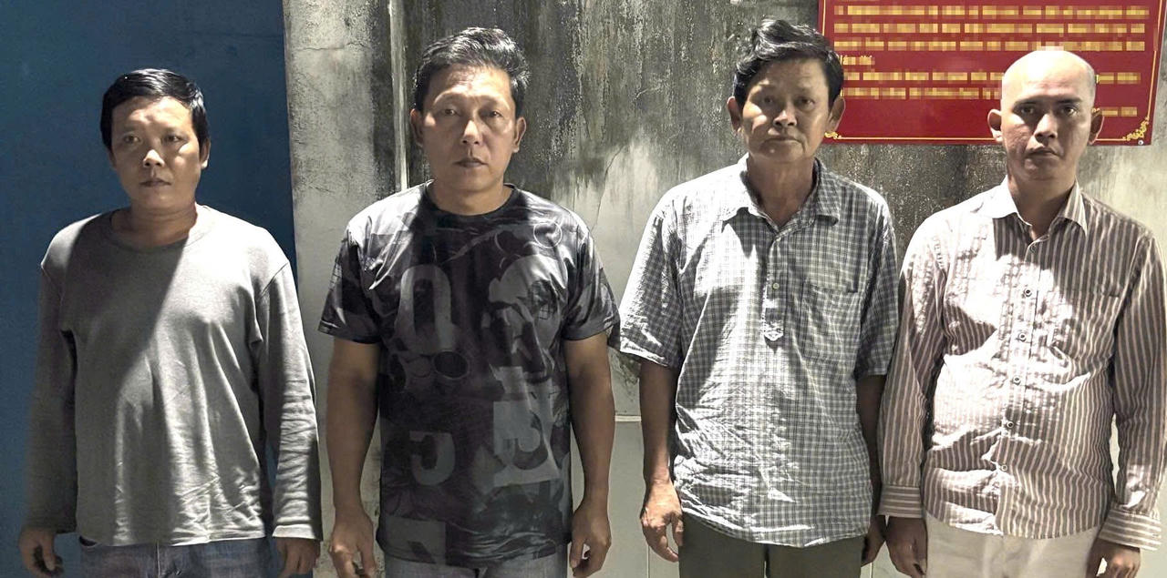 C&aacute;c đối tượng: Nguyễn Bội Ngọc, Tống Ho&agrave;ng Huy, La Văn Ph&eacute;p, La Minh Huy&ecirc;n (từ tr&aacute;i qua)