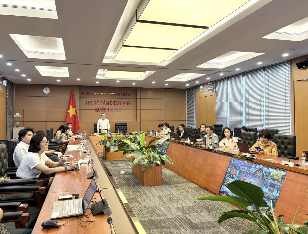 Quang cảnh tại điểm cầu Trung ương - Nh&agrave; Quốc hội.