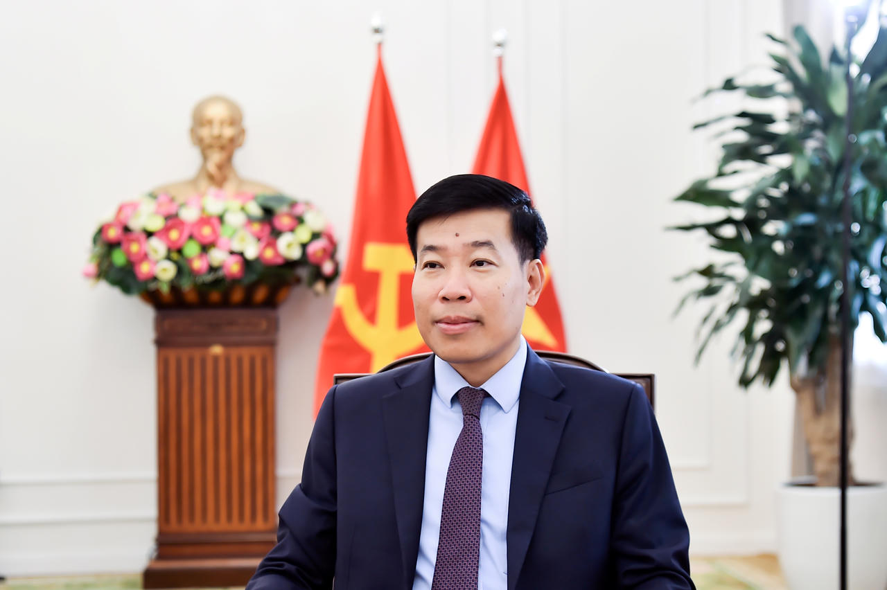 Thứ trưởng Bộ Ngoại giao Nguyễn Mạnh Cường.