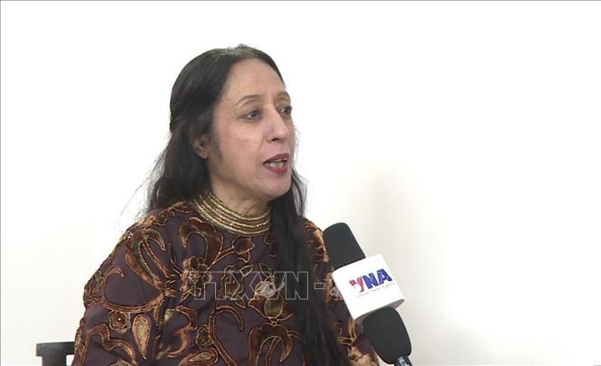 Ch&uacute; th&iacute;ch ảnh