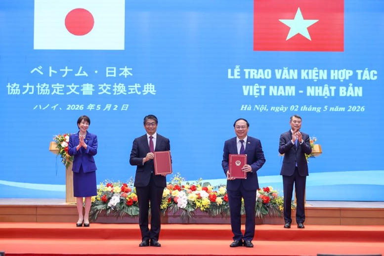 Thủ tướng Nhật Bản Takaichi Sanae kết th&uacute;c chuyến thăm ch&iacute;nh thức Việt Nam- Ảnh 2.