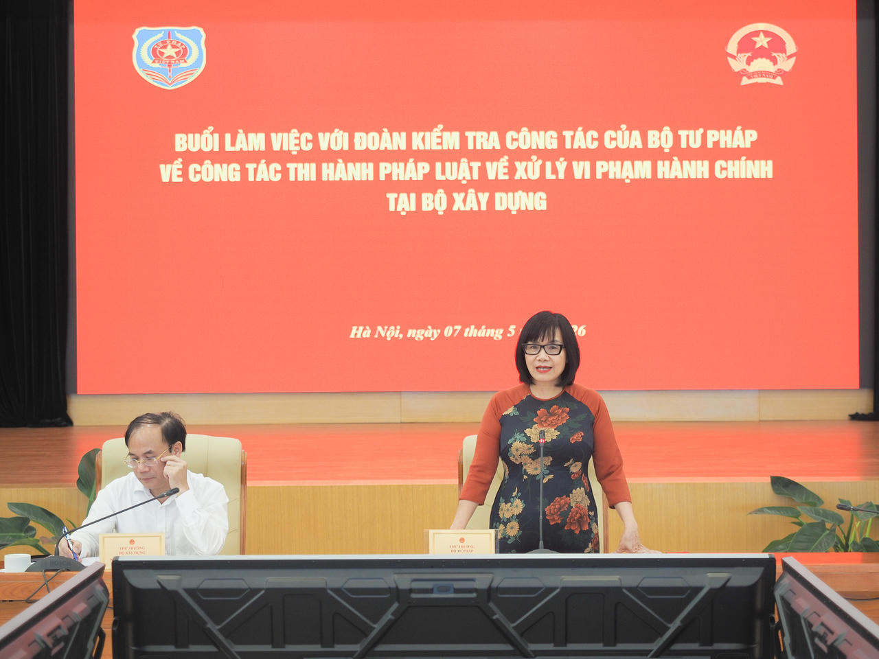 Thứ trưởng Đặng Ho&agrave;ng Oanh kết luận buổi l&agrave;m việc.