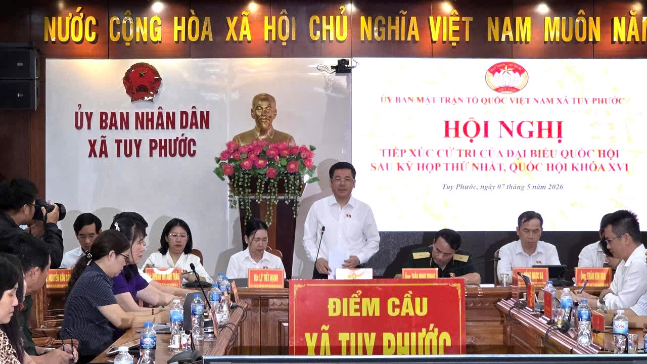 Ph&oacute; Chủ tịch Quốc hội Nguyễn Hồng Di&ecirc;n ph&aacute;t biểu tại hội nghị.