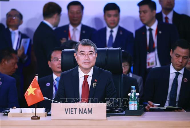 Thủ tướng L&ecirc; Minh Hưng tham dự Phi&ecirc;n To&agrave;n thể Hội nghị Cấp cao ASEAN lần thứ 48. Ảnh: TTXVN