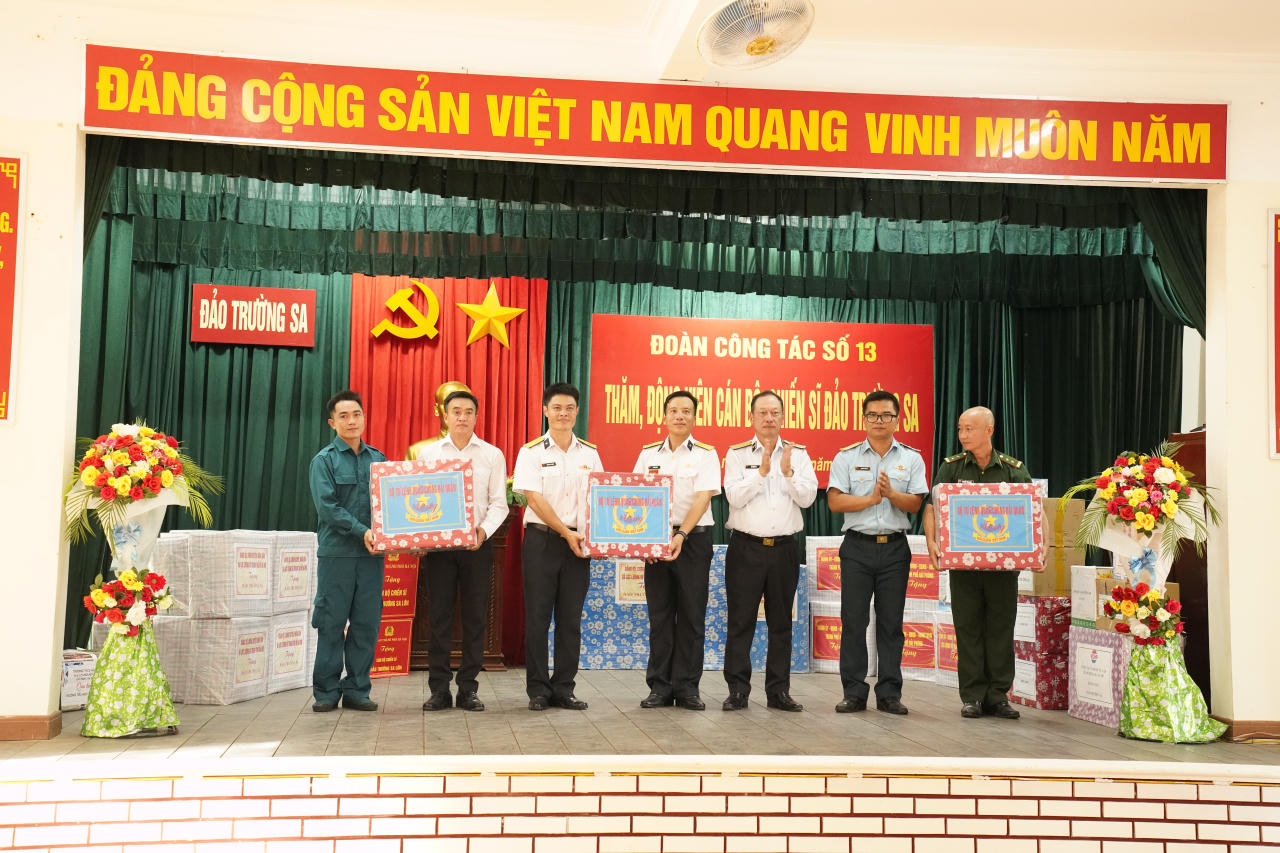 Hải trình gắn kết những tình yêu sâu sắc với đảo Trường Sa
