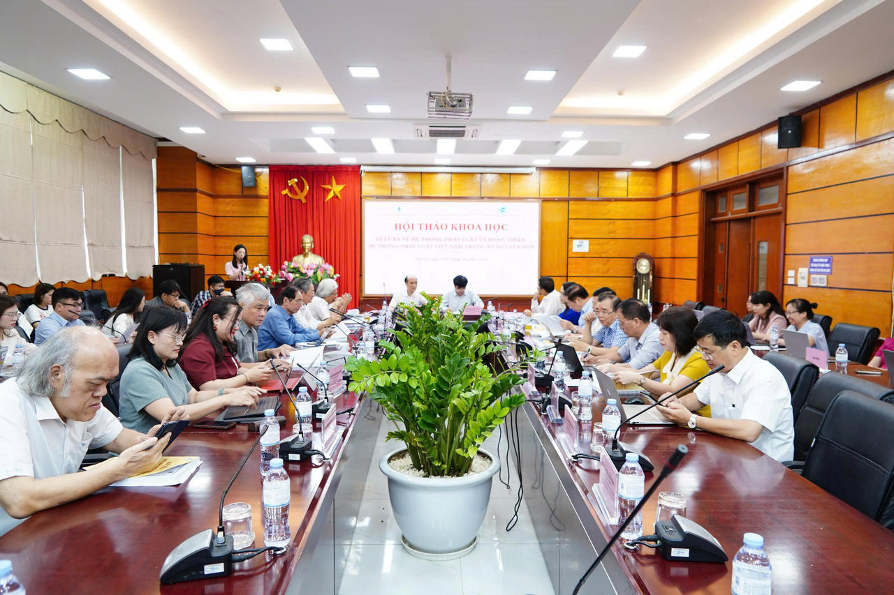 To&agrave;n cảnh Hội thảo.