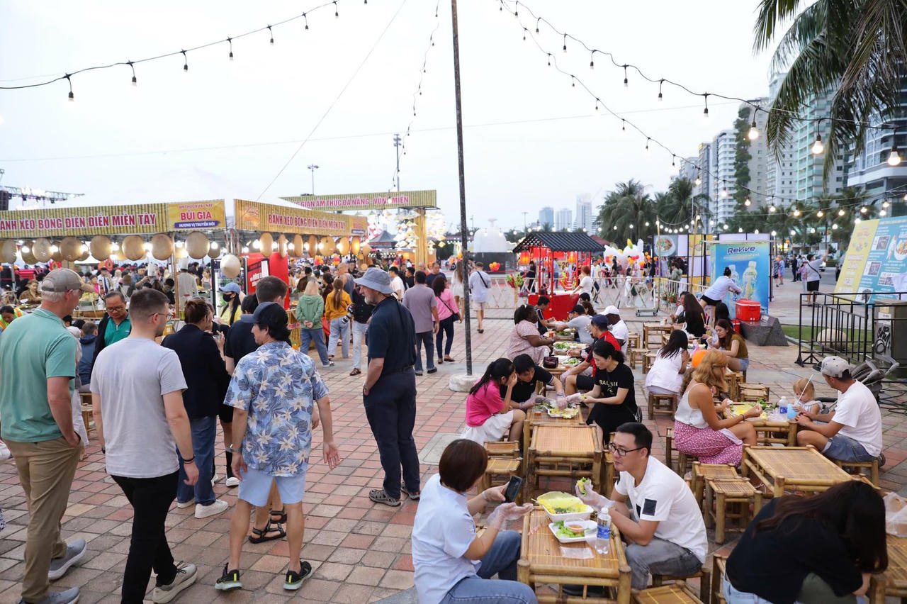 Lễ hội Đ&agrave; Nẵng Food Tour 2026 được kỳ vọng trở th&agrave;nh điểm nhấn mới của du lịch ẩm thực miền Trung, g&oacute;p phần đưa Đ&agrave; Nẵng trở th&agrave;nh điểm đến hấp dẫn của khu vực.