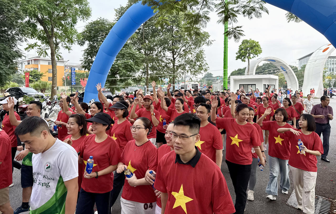 Mỗi bước chân hôm nay là một cam kết cho trái tim khỏe ngày mai