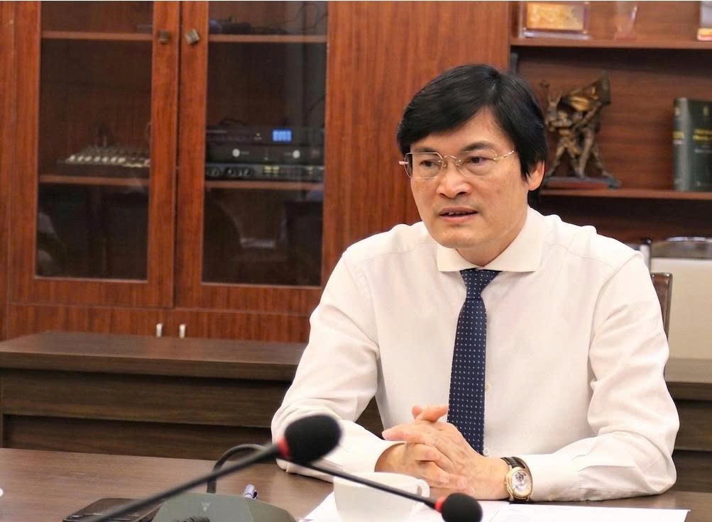 L&atilde;nh đạo Sở Y tế H&agrave; Nội sẽ trực tiếp tham gia đối thoại về cải c&aacute;ch thủ tục h&agrave;nh ch&iacute;nh, đảm bảo c&aacute;c phản &aacute;nh, kiến nghị của tổ chức, c&aacute; nh&acirc;n được tiếp nhận đầy đủ v&agrave; xử l&yacute; kịp thời.