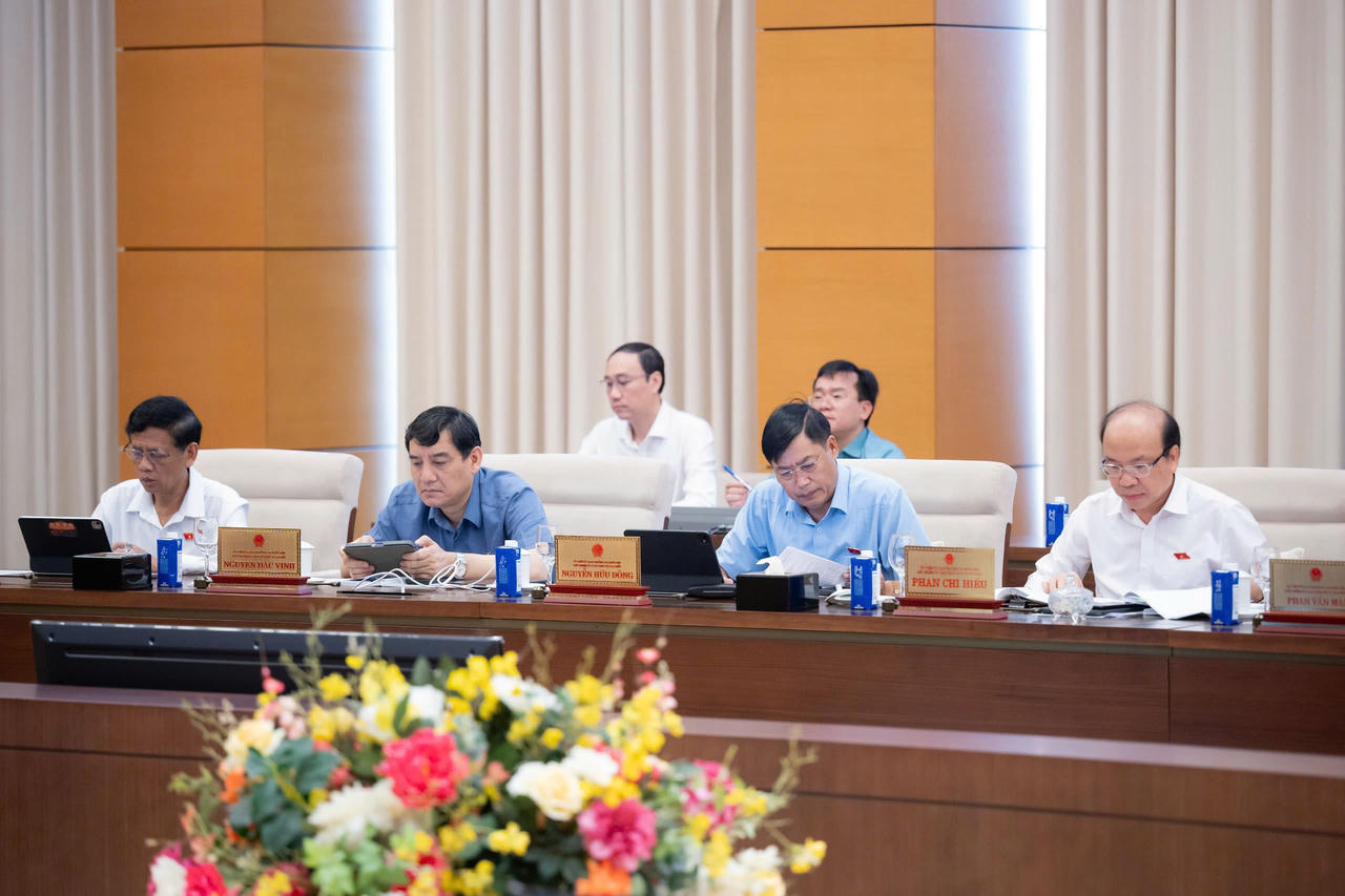 C&aacute;c đại biểu dự Phi&ecirc;n họp.