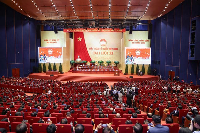 Quang cảnh phi&ecirc;n khai mạc Đại hội