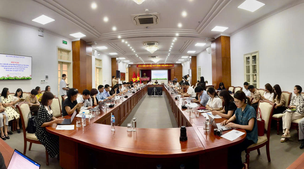 Hội nghị xin &yacute; kiến đối với dự thảo Kế hoạch của Thủ tướng Ch&iacute;nh phủ triển khai đồng bộ hệ gi&aacute; trị văn h&oacute;a, hệ gi&aacute; trị quốc gia, hệ gi&aacute; trị gia đ&igrave;nh, chuẩn mực con người Việt Nam do Bộ VH,TT&amp;amp;DL tổ chức ng&agrave;y 13/5/2026 (Ảnh trong b&agrave;i: PV)