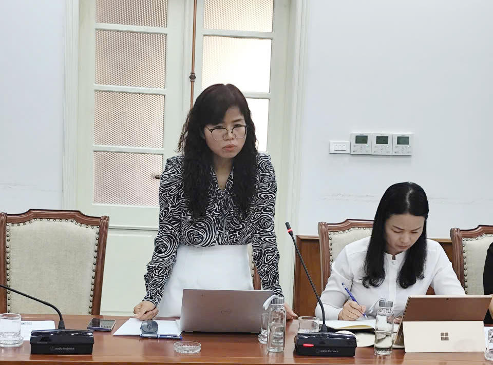B&agrave; Phạm Thị Phương &ndash; Gi&aacute;m đốc Sở VH,TT&amp;amp;DL tỉnh Quảng Ng&atilde;i b&agrave;y tỏ mong muốn của địa phương l&agrave; c&aacute;c hệ gi&aacute; trị n&agrave;y sẽ c&oacute; hệ quy chiếu, định dạng r&otilde; r&agrave;ng.