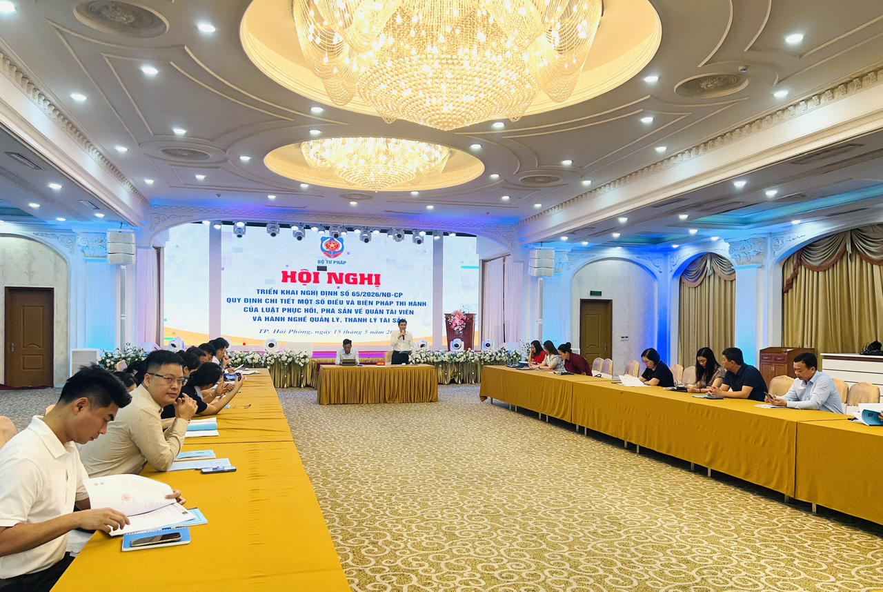 Quang cảnh hội nghị.