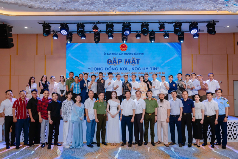 Sầm Sơn đẩy mạnh truyền th&ocirc;ng du lịch biển th&ocirc;ng qua đội ngũ KOL, KOC v&agrave; c&aacute;c nh&agrave; s&aacute;ng tạo nội dung số.