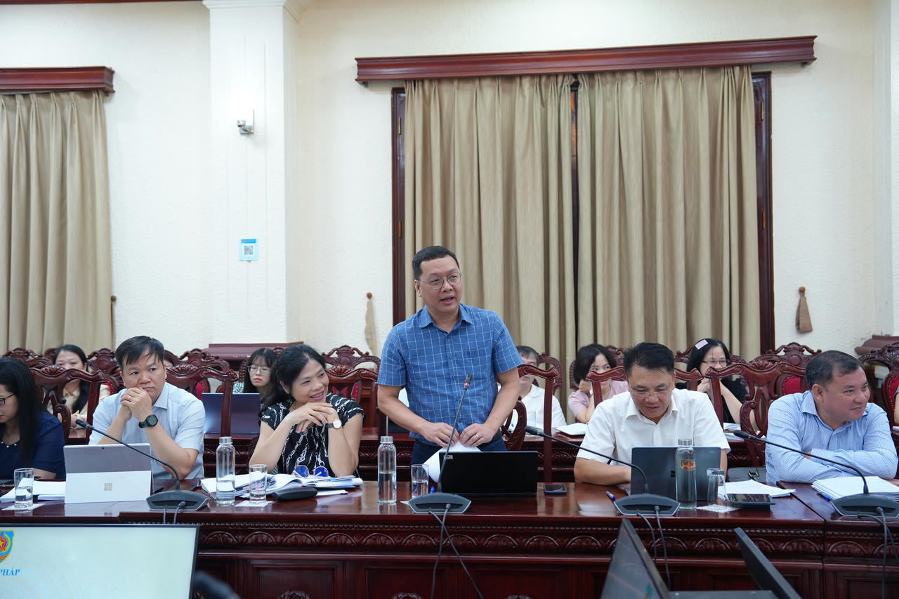 Đổi mới tư duy quản lý, chuyển đổi phương thức làm việc phù hợp với tình hình mới