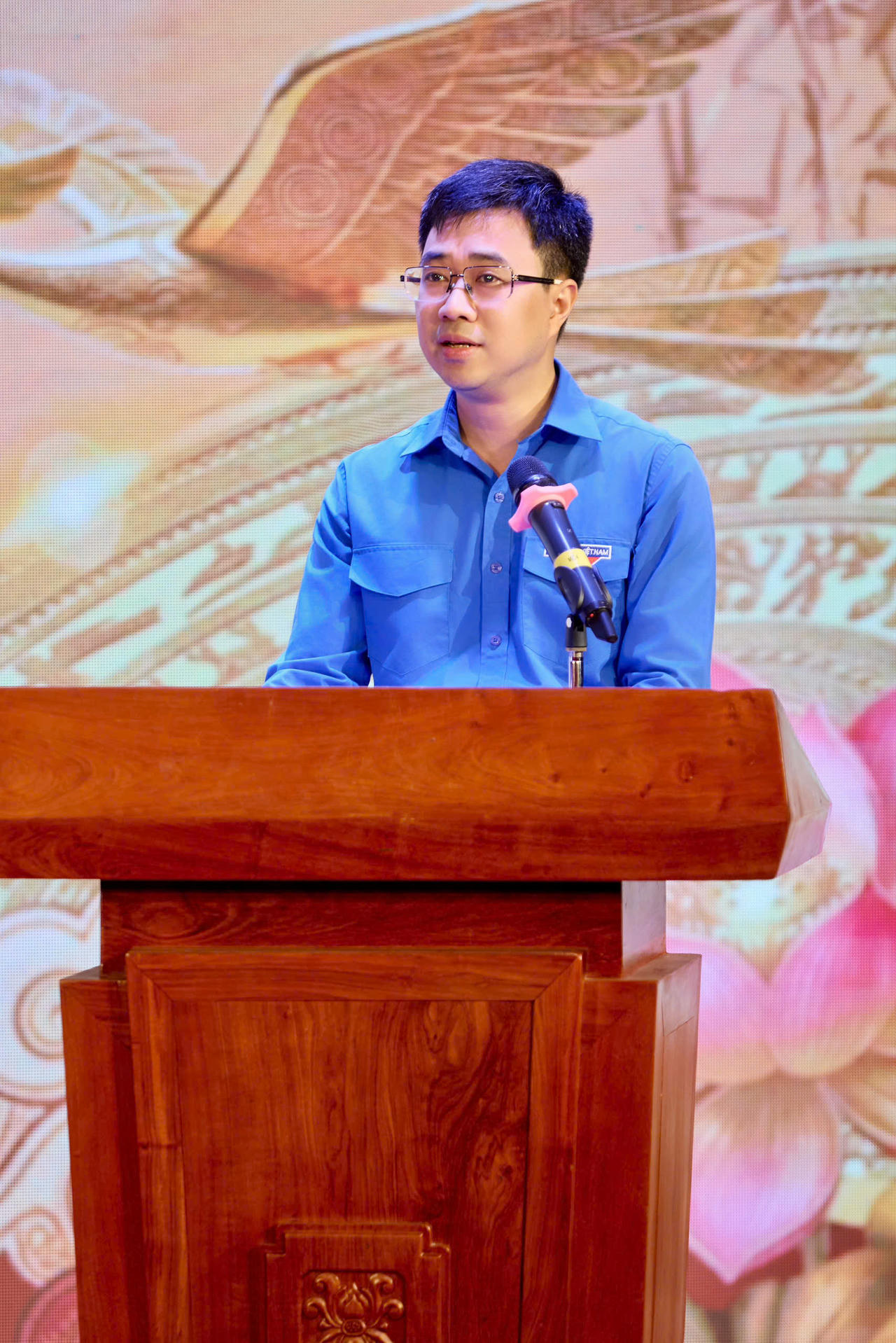 B&iacute; thư Đo&agrave;n Thanh ni&ecirc;n Ch&iacute;nh phủ B&ugrave;i Ho&agrave;ng T&ugrave;ng ph&aacute;t biểu