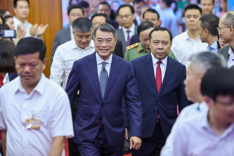 Thủ tướng L&ecirc; Minh Hưng: Khoa học c&ocirc;ng nghệ, đổi mới s&aacute;ng tạo l&agrave; yếu tố sống c&ograve;n để hiện thực h&oacute;a kh&aacute;t vọng ph&aacute;t triển đất nước- Ảnh 1.