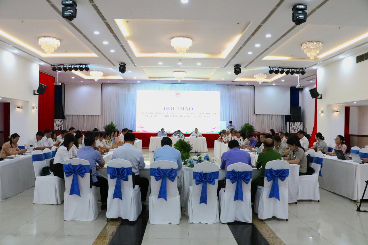 To&agrave;n cảnh hội thảo