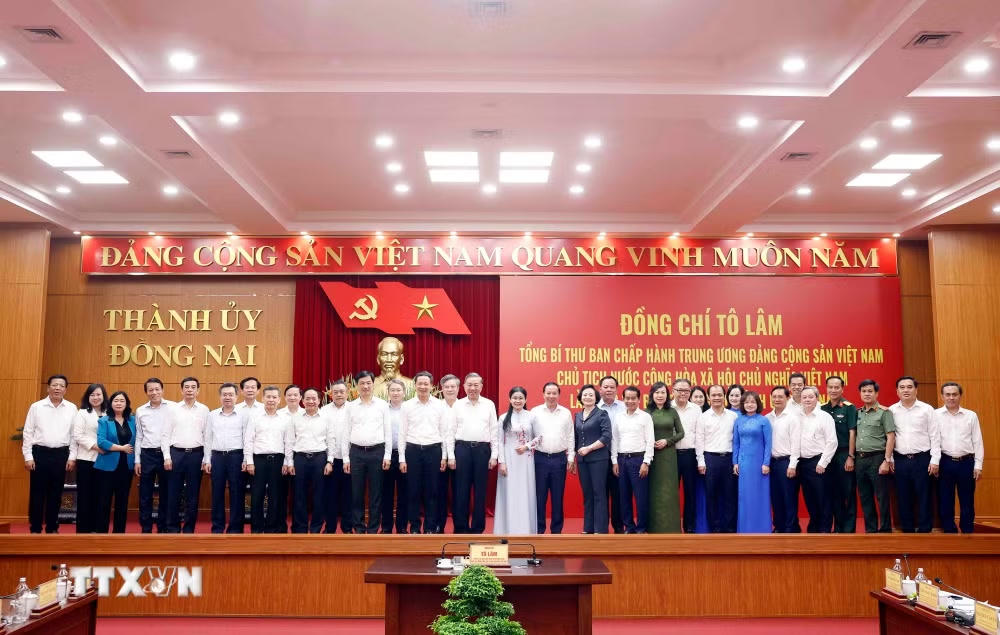 Tổng B&iacute; thư, Chủ tịch nước: Kiến tạo m&ocirc; h&igrave;nh tăng trưởng mới, đưa Đồng Nai vượt khỏi giới hạn trung t&acirc;m c&ocirc;ng nghiệp truyền thống- Ảnh 3.