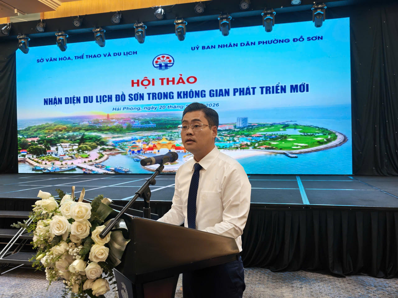 Chủ tịch UBND phường Đồ Sơn Nguyễn Quang Diện ph&aacute;t biểu khai mạc hội thảo.