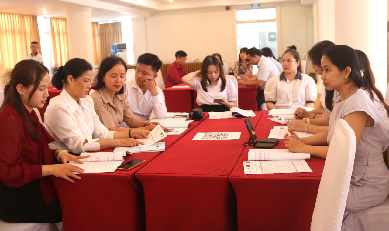 C&aacute;c đại biểu dự hội nghị&nbsp;