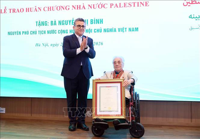 Ch&uacute; th&iacute;ch ảnh