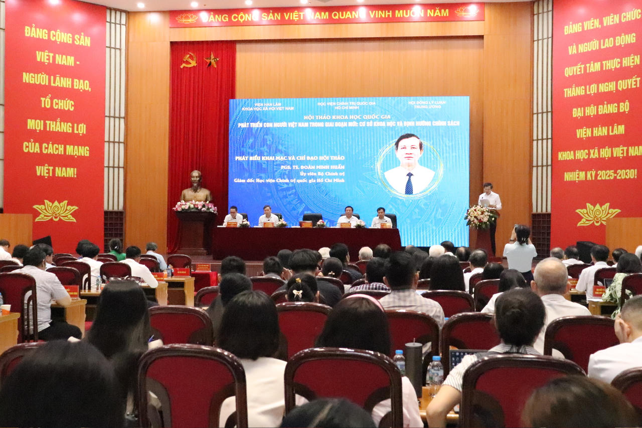 Quang cảnh Hội thảo.