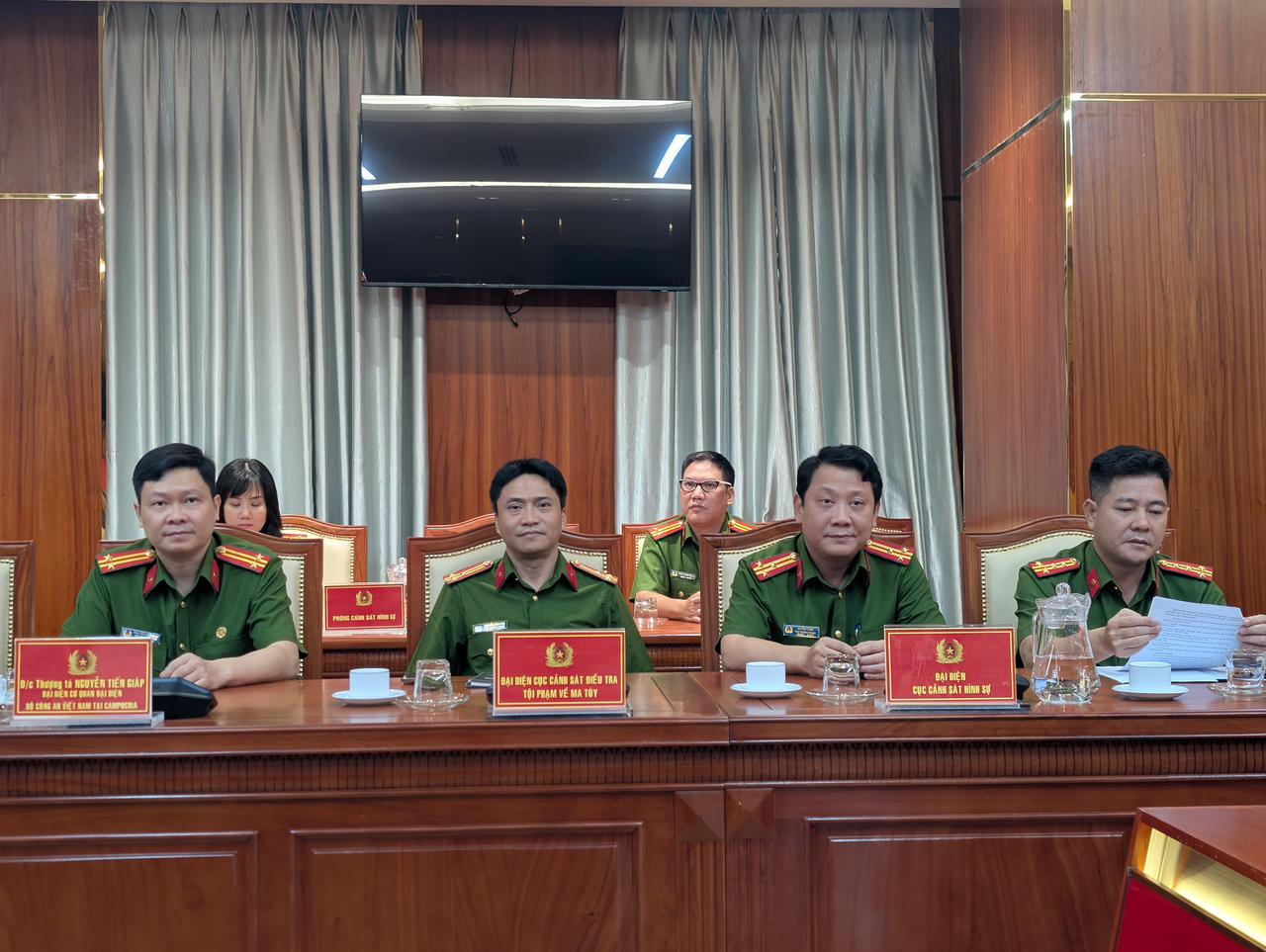 C&aacute;c đơn vị nghiệp vụ của Bộ C&ocirc;ng an; C&ocirc;ng an c&aacute;c đơn vị, địa phương đ&atilde; phối hợp với C&ocirc;ng an TP ph&aacute; &aacute;n.