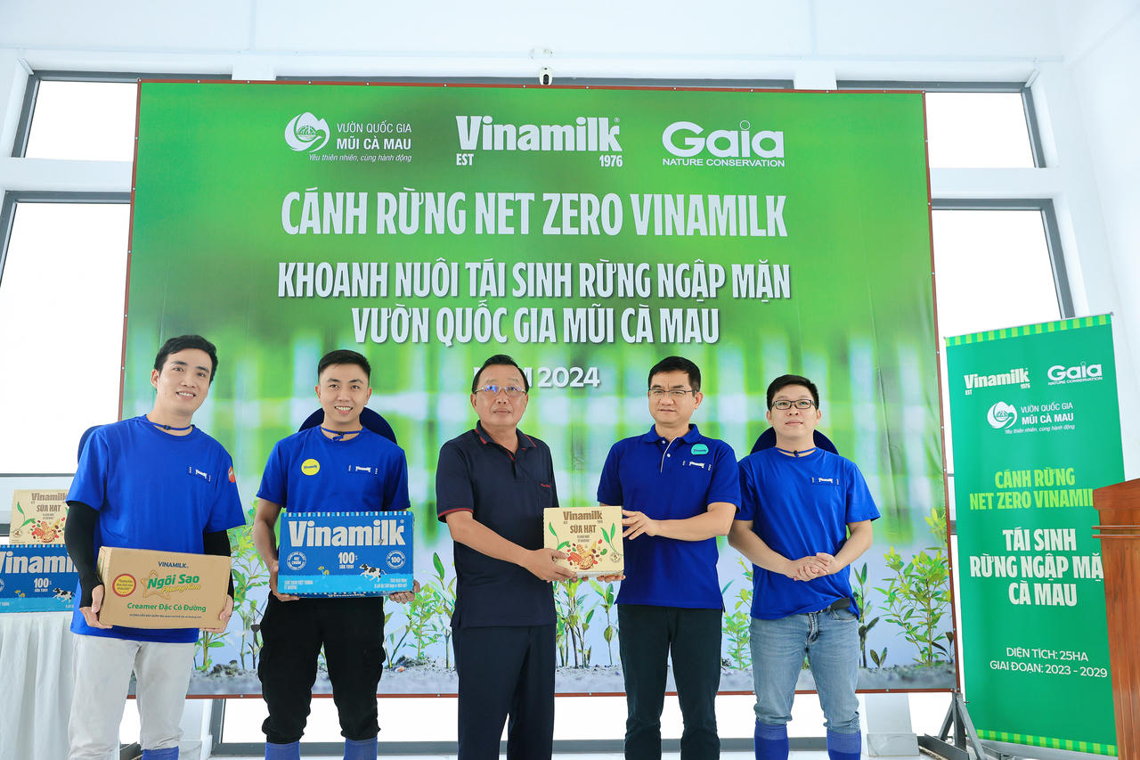 Nắng nóng đỉnh điểm và lời dạy trồng cây của Bác