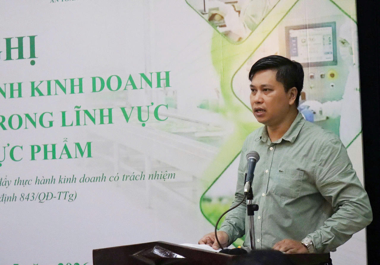 Gi&aacute;m đốc Trung t&acirc;m Hỗ trợ ph&aacute;p l&yacute; cho doanh nghiệp nhỏ v&agrave; vừa, Cục Ph&aacute;p luật d&acirc;n sự - kinh tế Trần Minh Sơn.