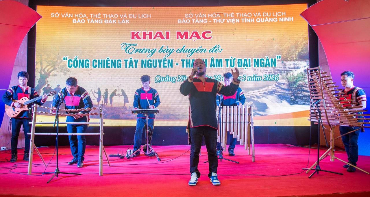 Cồng chiêng Tây Nguyên – Thanh âm từ Đại ngàn đến đất Mỏ Anh hùng