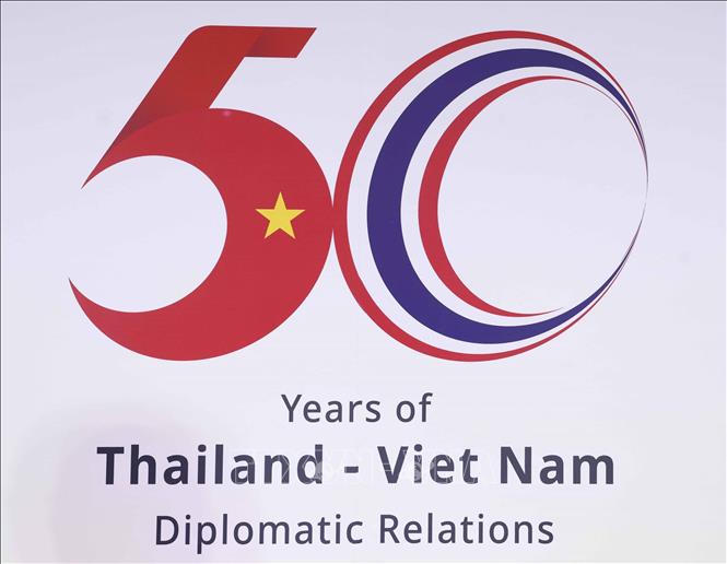 Ch&uacute; th&iacute;ch ảnh