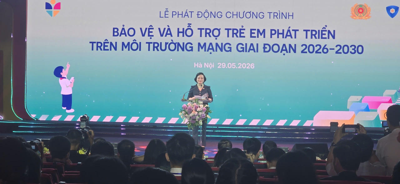 Ph&oacute; Thủ tướng Phạm Thị Thanh Tr&agrave; ph&aacute;t biểu tại Lễ ph&aacute;t động chương tr&igrave;nh Bảo vệ v&agrave; hỗ trợ trẻ em ph&aacute;t triển tr&ecirc;n m&ocirc;i trường mạng Giai đoạn 2026 - 2030.