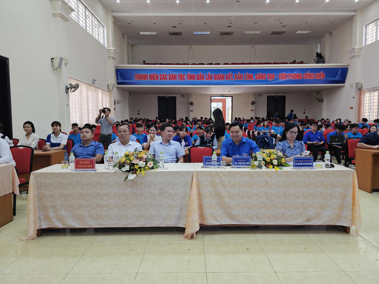 C&aacute;c đại biểu dự chương tr&igrave;nh