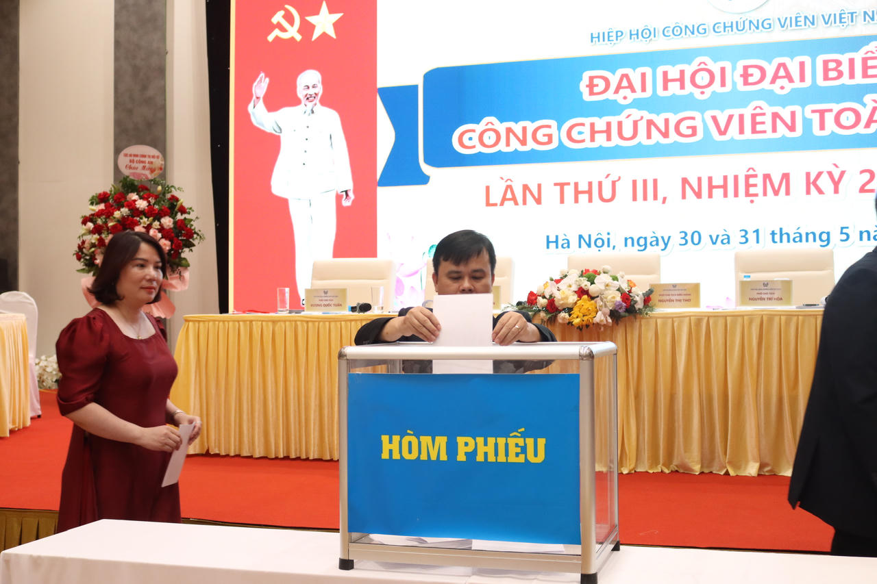 128 đại biểu tham dự Đại hội đại biểu Công chứng viên toàn quốc lần thứ III