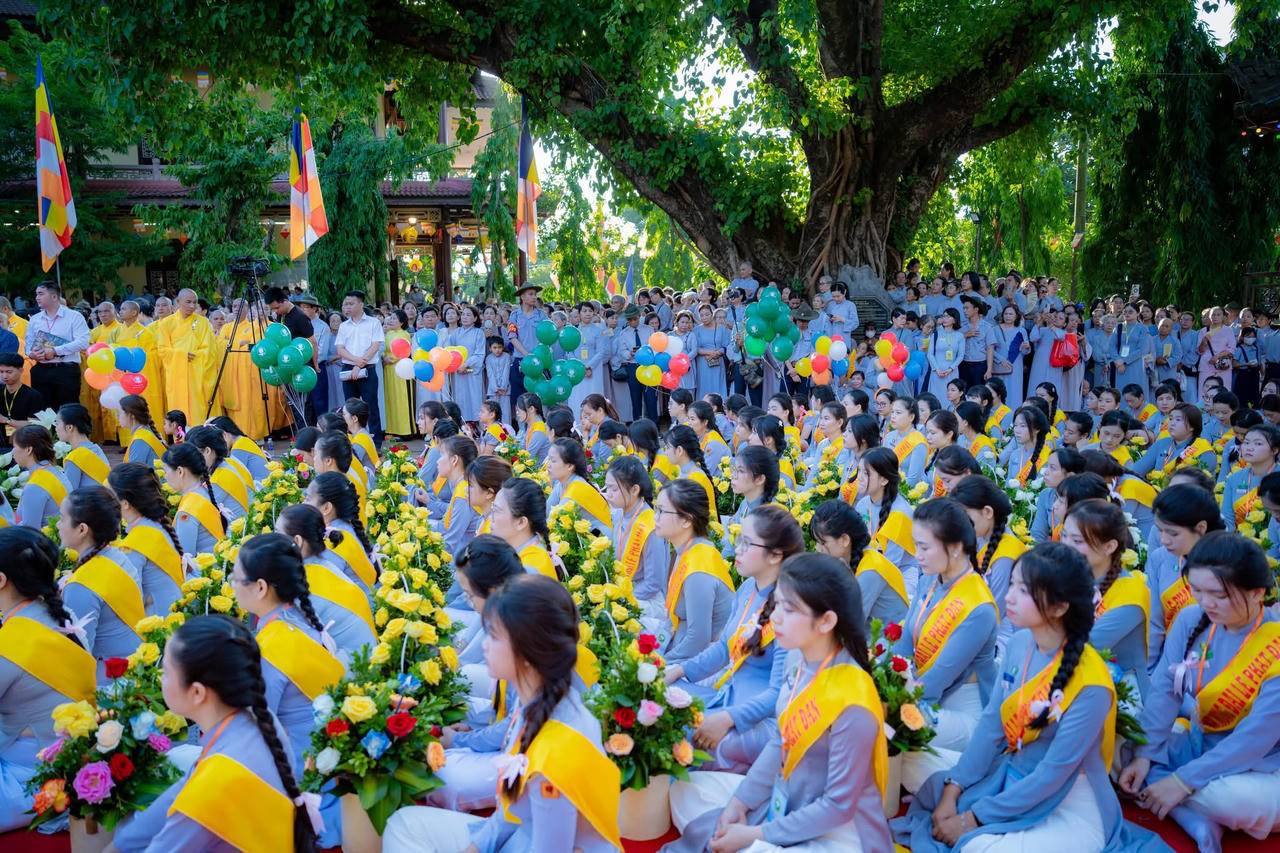 Trang nghiêm Đại lễ Phật đản Phật lịch 2570 tại TP Huế