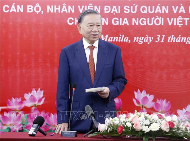 Tổng B&iacute; thư, Chủ tịch nước T&ocirc; L&acirc;m biểu dương những nỗ lực của cộng đồng người Việt tại Philippines trong việc h&ograve;a nhập v&agrave;o x&atilde; hội sở tại, giữ g&igrave;n bản sắc văn h&oacute;a d&acirc;n tộc, c&oacute; c&aacute;c hoạt động th&uacute;c đẩy quan hệ kinh tế thương mại giữa hai nước- Ảnh: TTXVN