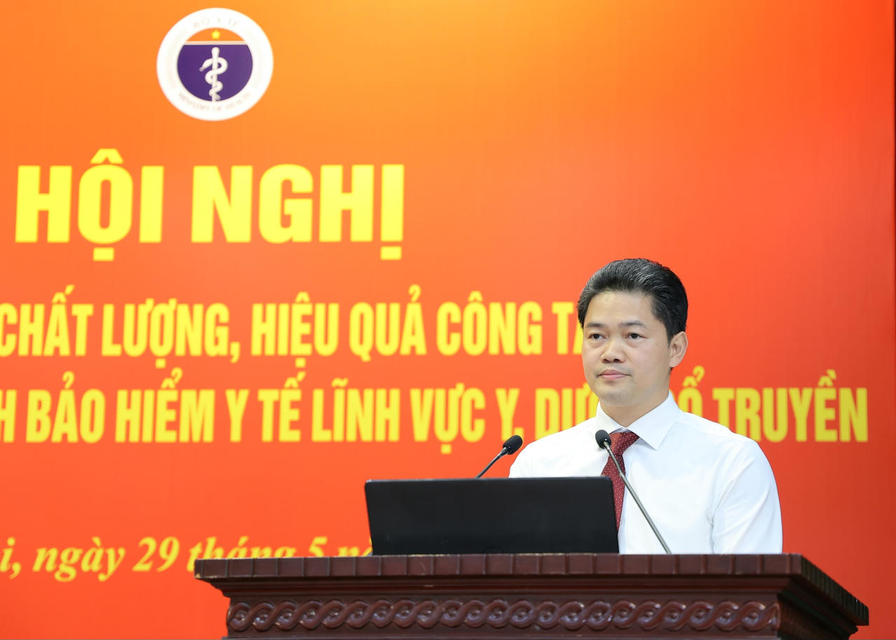 Thứ trưởng Thường trực Bộ Y tế Vũ Mạnh H&agrave; ph&aacute;t biểu tại Hội thảo (Ảnh: VGP/TM)