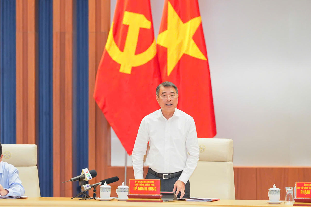 Thủ tướng Ch&iacute;nh phủ L&ecirc; Minh Hưng ph&aacute;t biểu chỉ đạo tại Hội nghị.