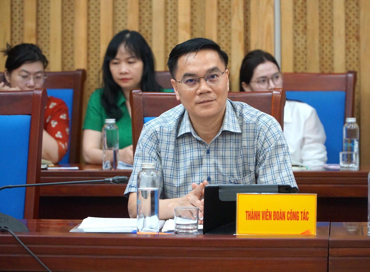Đo&agrave;n c&ocirc;ng t&aacute;c Bộ Tư ph&aacute;p l&agrave;m việc với tỉnh Nghệ An về t&igrave;nh h&igrave;nh thực hiện ph&acirc;n cấp, cắt giảm, đơn giản h&oacute;a thủ tục h&agrave;nh ch&iacute;nh