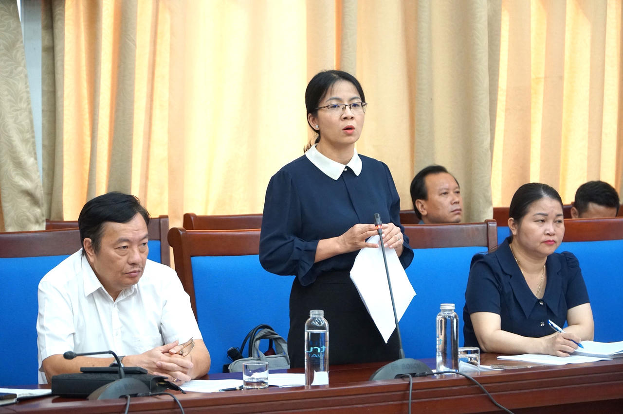B&agrave; Ho&agrave;ng Thị Xuy&ecirc;n - Ph&oacute; Chủ tịch UBND x&atilde; T&acirc;n Ch&acirc;u, tỉnh Nghệ An phản &aacute;nh những kh&oacute; khăn trong cải c&aacute;ch h&agrave;nh ch&iacute;nh tại cấp cơ sở.