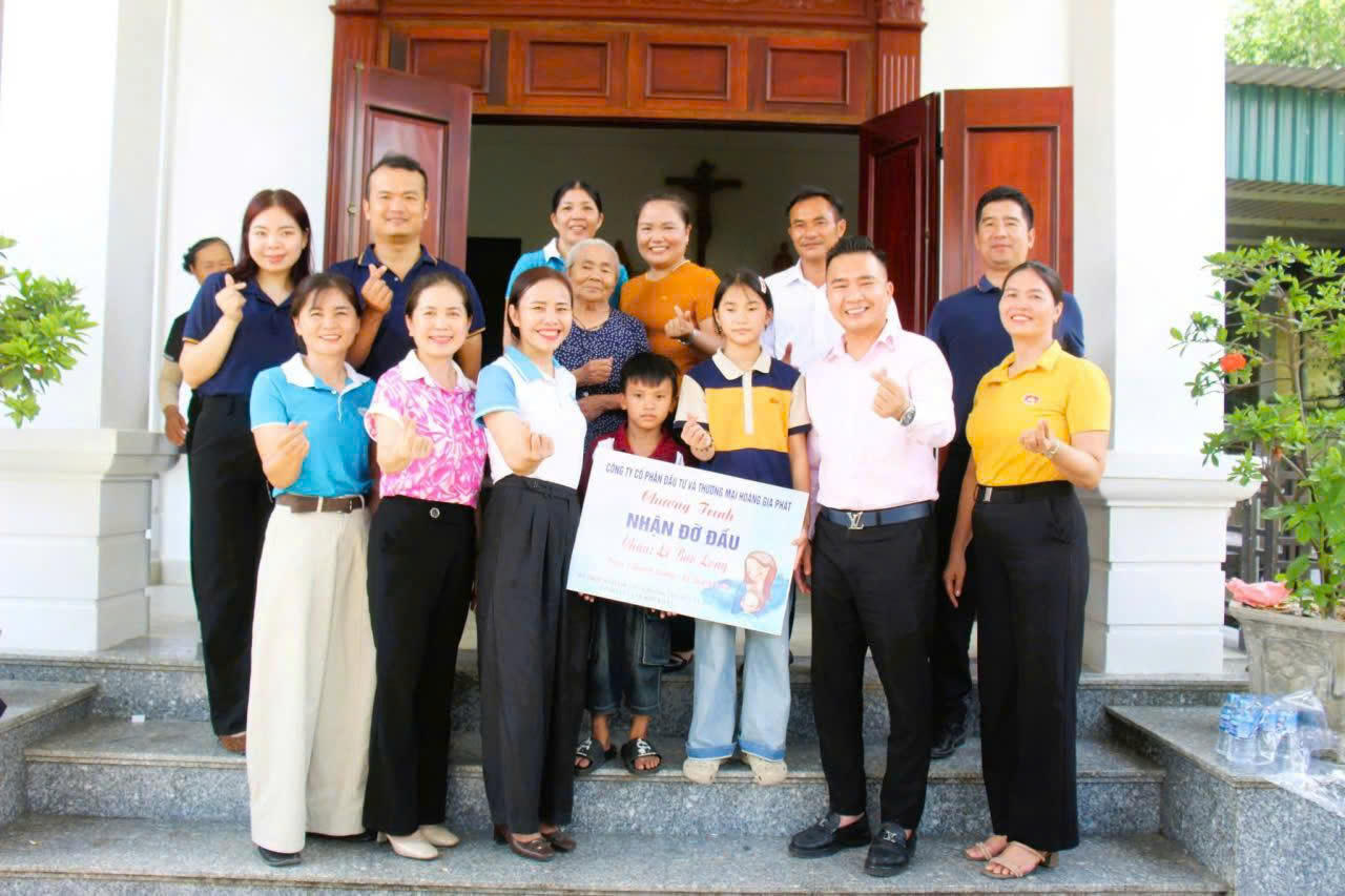 300 tuổi thơ v&agrave; niềm tin v&agrave;o ng&agrave;y mai