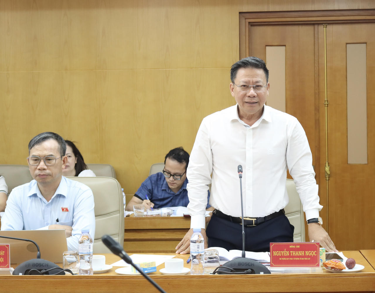 Thứ trưởng Bộ Tư ph&aacute;p Nguyễn Thanh Ngọc ph&aacute;t biểu