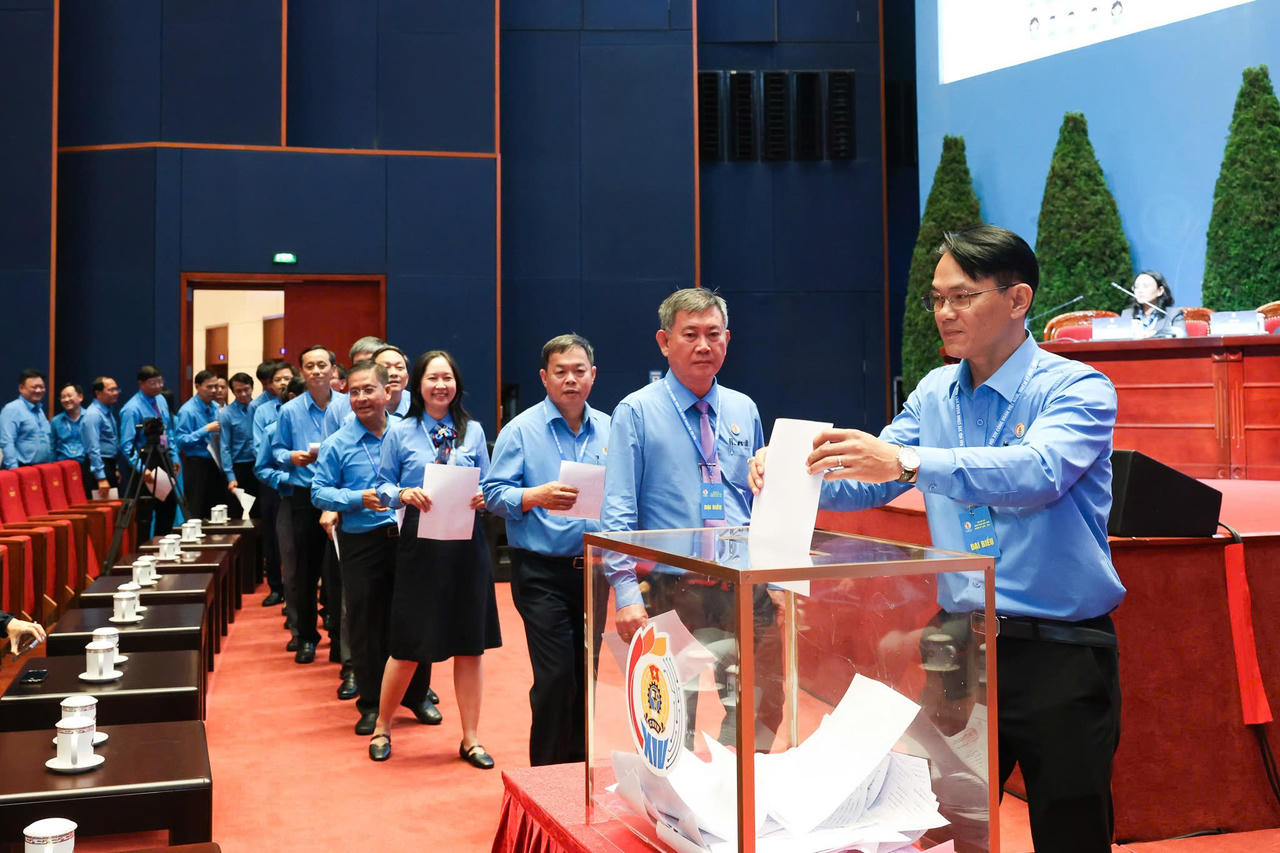 Bế mạc Đại hội XIV Công đoàn Việt Nam nhiệm kỳ 2026-2031