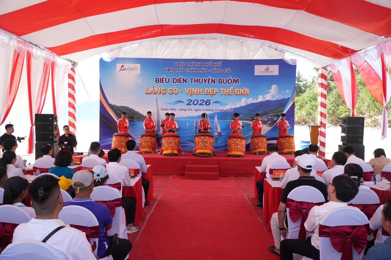 Quang cảnh chương tr&igrave;nh.