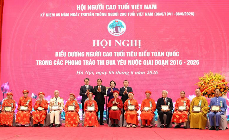 Ph&aacute;t triển hệ sinh th&aacute;i &lsquo;kinh tế bạc&rsquo;, khơi dậy nguồn lực người cao tuổi- Ảnh 4.
