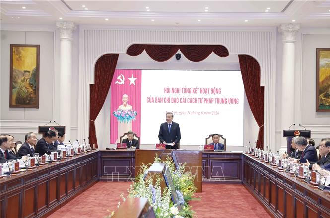 Ch&uacute; th&iacute;ch ảnh