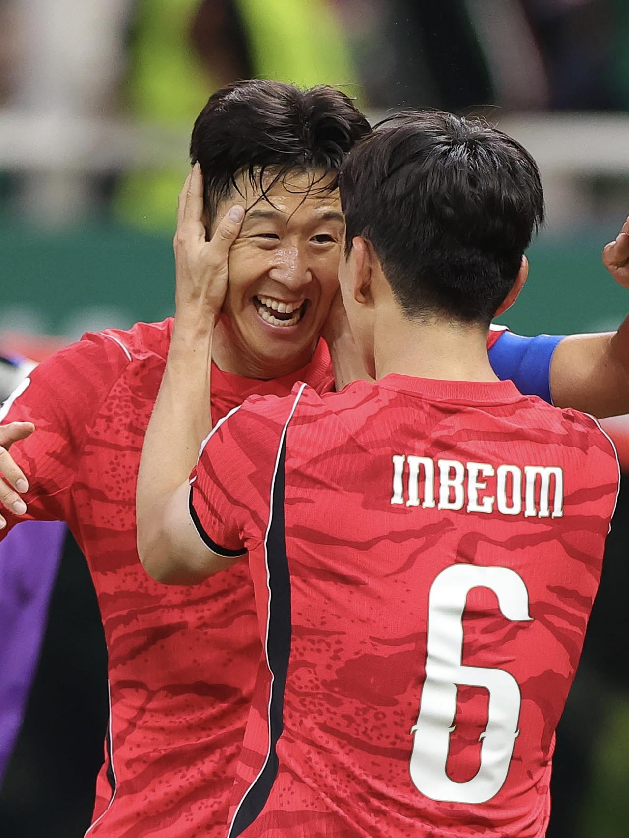 Son c&oacute; một ng&agrave;y thi đấu kh&ocirc;ng th&agrave;nh c&ocirc;ng, nhưng đồng đội của anh lại l&agrave;m rất tốt (Ảnh FIFA)